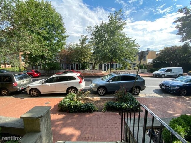 Building Photo - 3 br, 2 bath Condo - 1759 T ST NW E Unit E