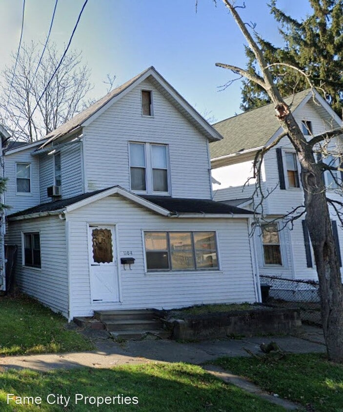 5 br, 1 bath House 1104 5th St SW House Rental in Canton, OH