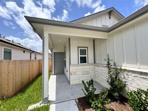 Building Photo - 26422 Cedar Sedge Dr