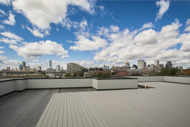 Photo - Luxurious High End City-Side 2BR/2Bath wit... House