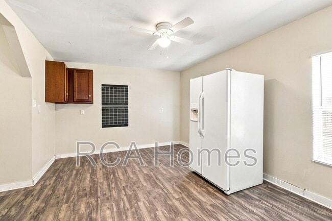 Building Photo - 1156 Fletcher Ave