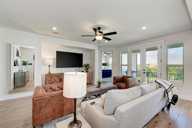 Foto del edificio - 8417 Thompson Teal Trl