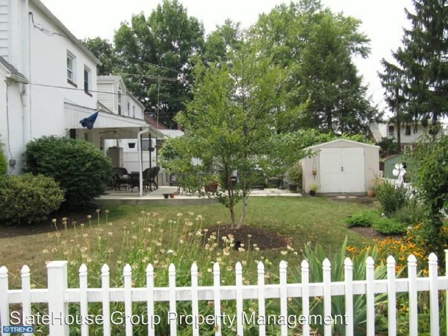 Building Photo - 206 Princeton Ave