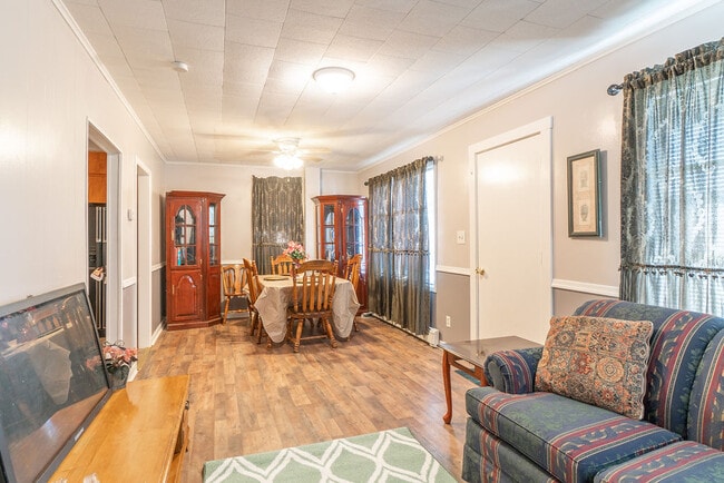 Foto del edificio - Cheerful Family Dreamhouse 8 Bedrooms to R...