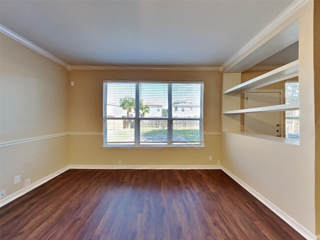 Building Photo - 3203 Farrel Hill St