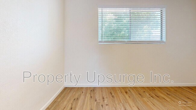 Foto del edificio - 2741 Gilmore Ln