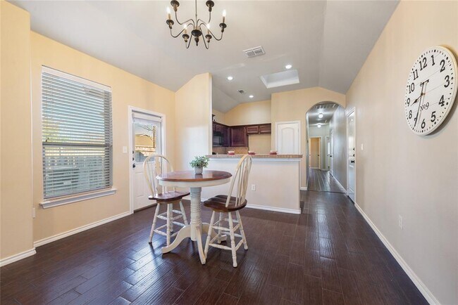 Foto del edificio - 101 Creekside Villa Dr