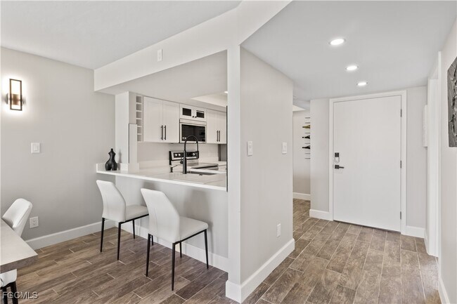 Building Photo - 25804 Cockleshell Dr