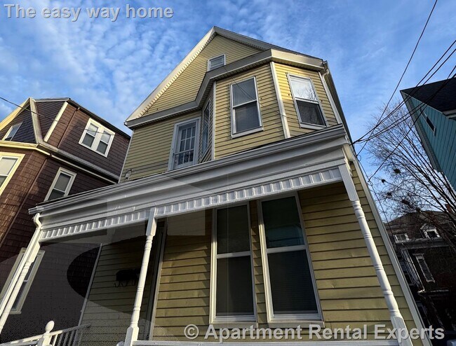 Building Photo - 32 Claremon St