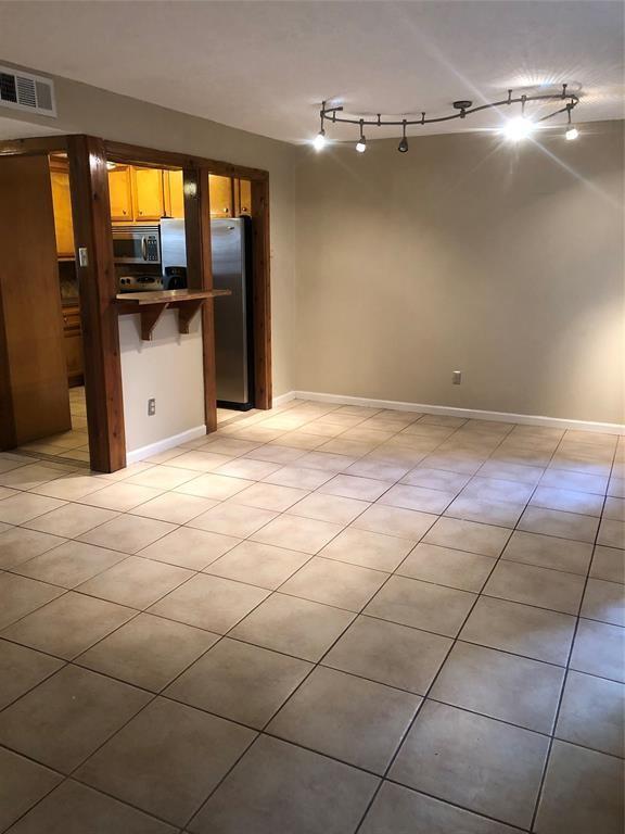 Foto del edificio - 2210 Crosstimbers St