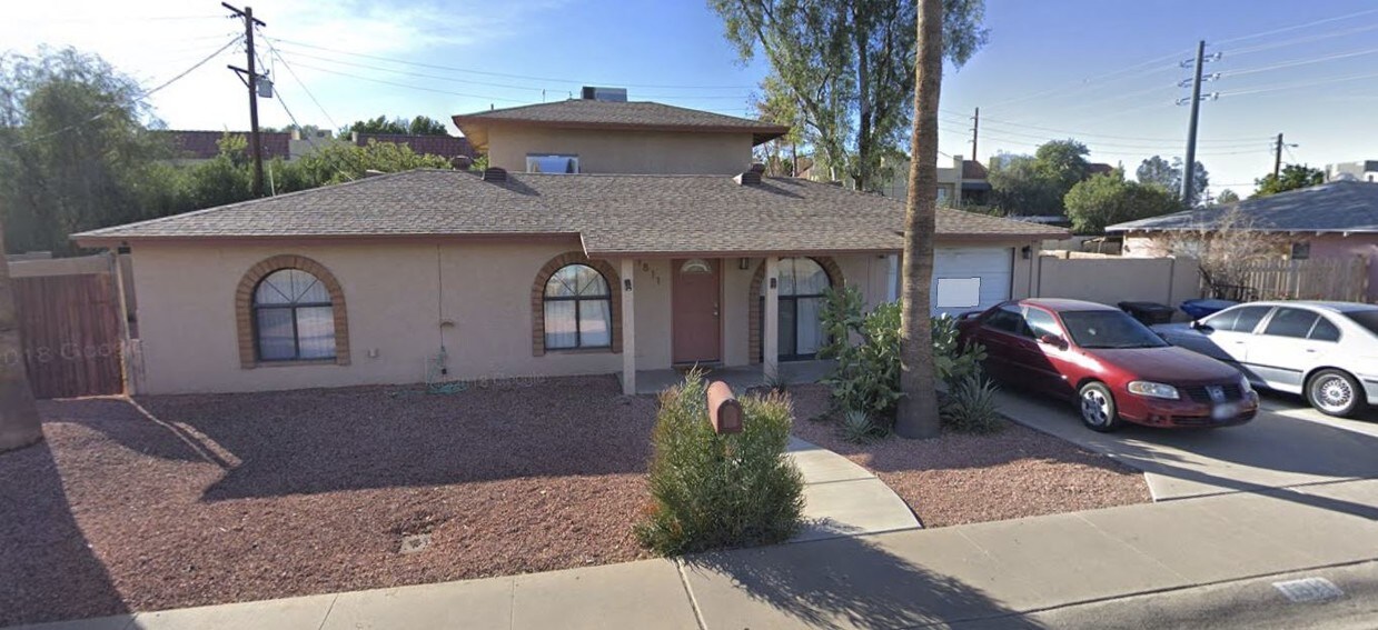 Primary Photo - 1811 E Lemon St