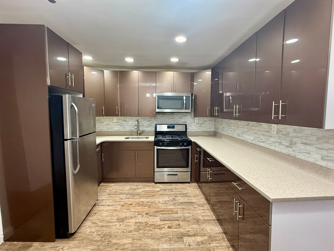 Photo - 1019A E 229th St (Bronx, NY)