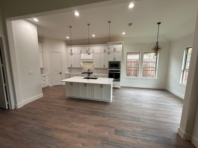 Building Photo - 4/3 Home - Mt. Pleasant Country Club