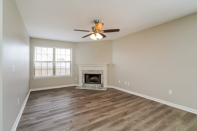 Building Photo - 206 Babe Ruth Cove
