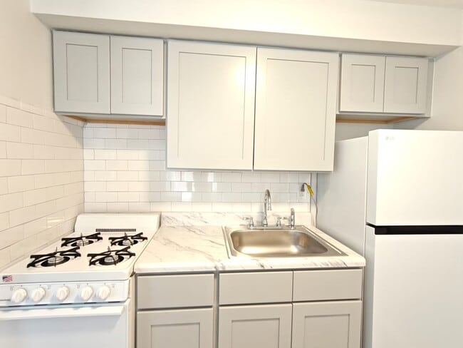 Foto del edificio - 7131 Marshall Rd