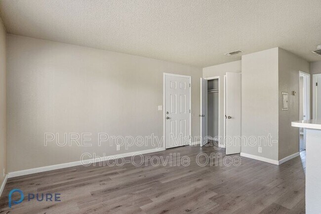 Building Photo - 3315 Orange Ave