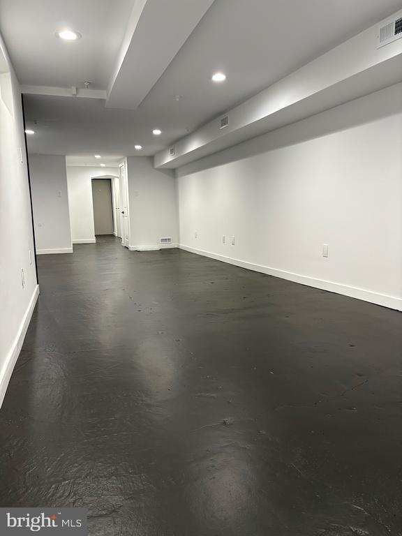 Foto del edificio - 5205 Chester Ave