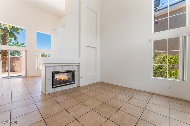Foto del edificio - 10308 Forum Hills Pl