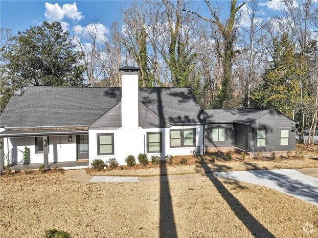 Building Photo - 1571 Blvd Lorraine SW