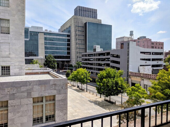 Foto del edificio - 95 Forsyth St SW
