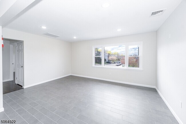 Building Photo - 380 Joralemon St