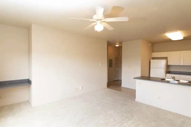 Building Photo - Lindberg Lofts