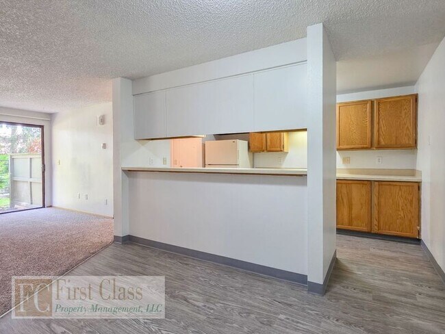 Foto del edificio - 4860 SW Murray Blvd