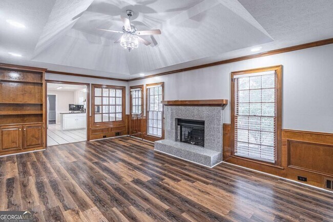 Foto del edificio - 736 Singley Dr