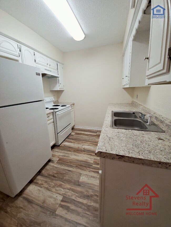 Foto del edificio - 2110 NW Lindy Ave