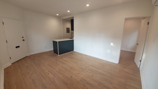 Building Photo - 1429 1/2 14th St