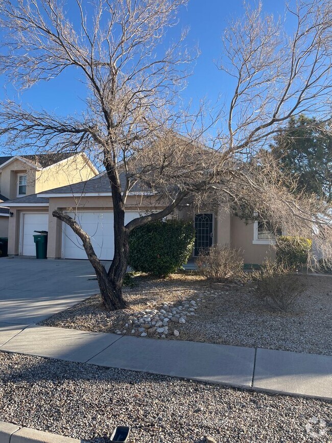 Building Photo - 1504 Reynosa Loop SE