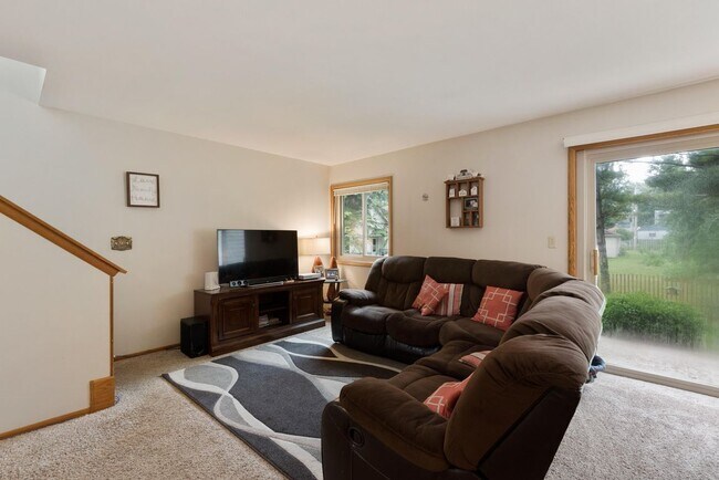 Foto del edificio - 8017 -8019 W. Oklahoma Ave