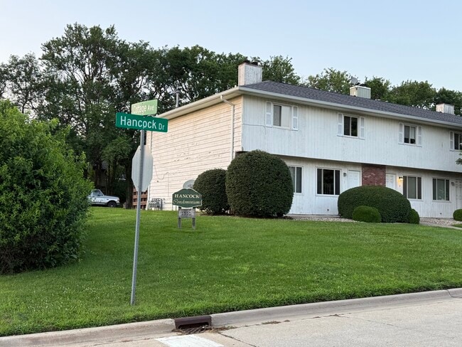 Building Photo - 1510 Hancock Dr