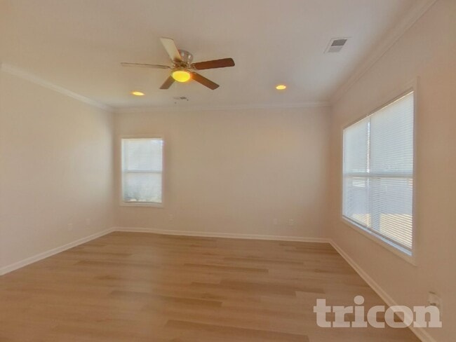 Building Photo - 129 Hillock Ct