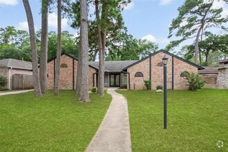 Building Photo - 16911 Summit Oaks Ln