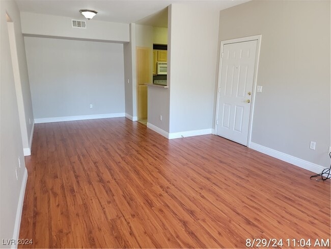 Building Photo - 8000 W Badura Ave