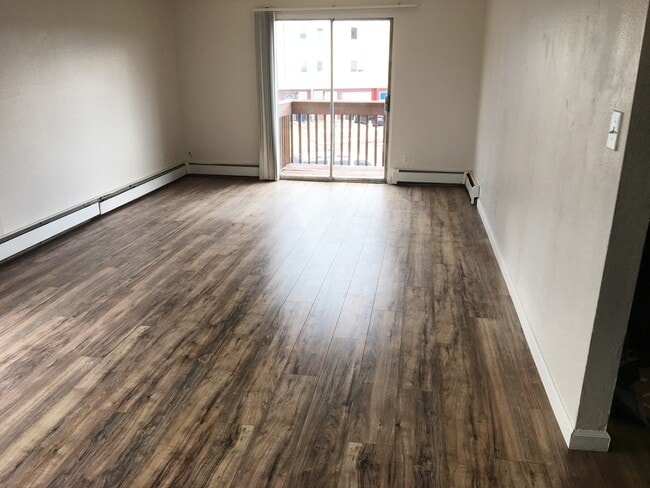 Building Photo - 4205 Loomis Ave