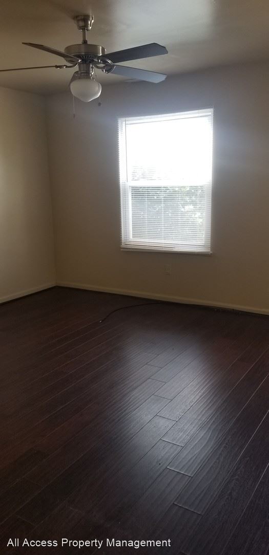 Building Photo - 3 br, 1.5 bath House - 4662 Greenwood Drive