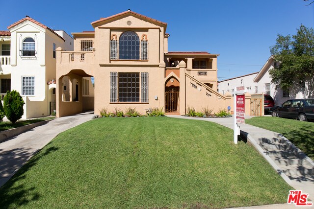Primary Photo - 1143 S Rimpau Blvd