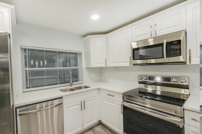 Foto del edificio - 3554 Winder Dr