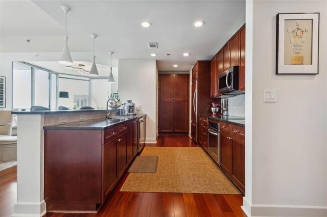 Foto del edificio - 2795 Peachtree St NE