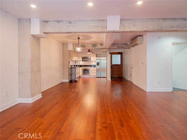 Foto del edificio - 416 S Spring St