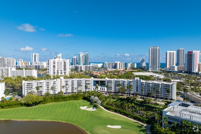 Foto aérea - Fairways Riviera