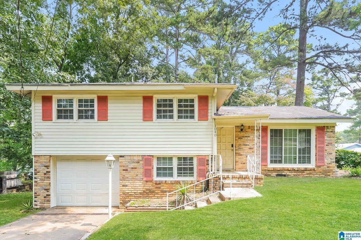 Foto principal - 1040 Hagwood Rd