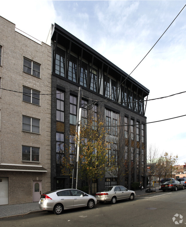 Foto del edificio - The Castiron