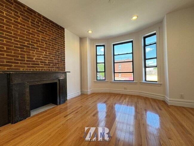 Building Photo - 2 bedroom in Brooklyn NY 11215