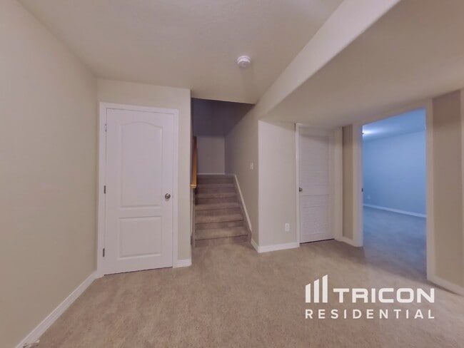 Building Photo - 6730 Silverwind Cir