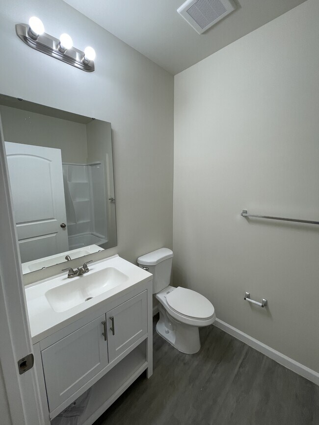 Building Photo - 233 Harmony Mdws Ct