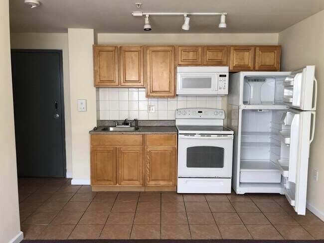 Foto del edificio - 5830 N 16th St
