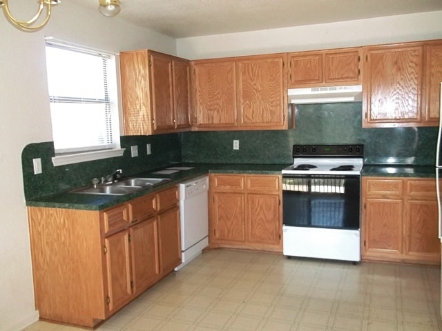 Building Photo - 308 Deloris Dr